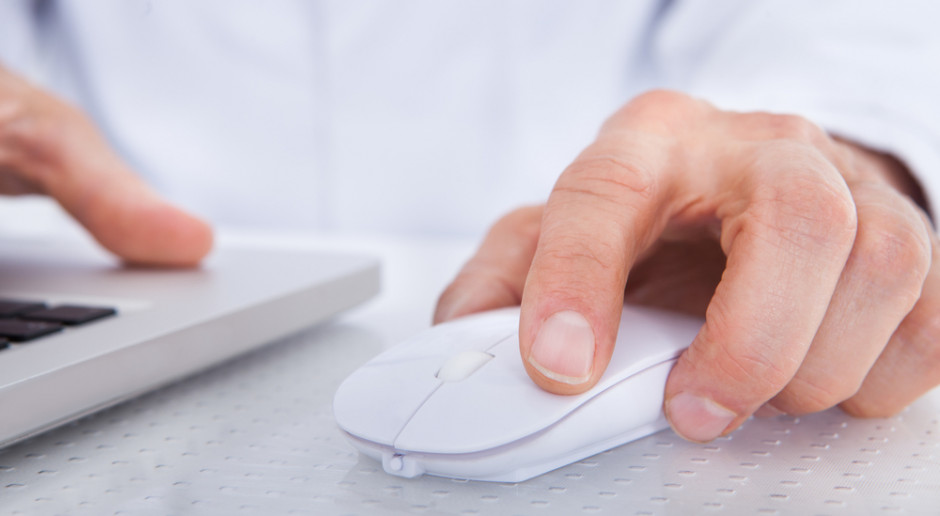 Wystawianie e-zaświadczeń i e0recept online na żądanie i za opłatą to błędna interpretacja zasad telemedycyny. Fot. Shutterstock E-recepty i e-zwolnienia wystawiane komercyjnie na żądanie. NRL o zasadach telemedycyny