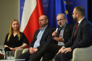 Minister Niedzielski: środki unijne będziemy lokowali tam, gdzie trzeba potężnych inwestycji