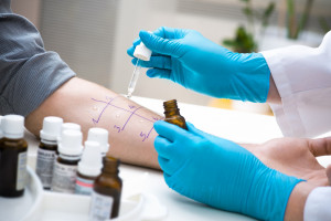 Diagnostyka komponentowa rozwiewa wątpliwości. Wskazuje IgE przeciwko konkretnym alergenom