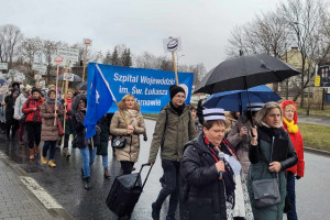 Pielęgniarki protestowały przeciwko degradacji. Szpital odpowiada: średnio 2 tys. zł podwyżki