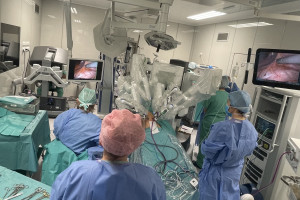 Lekarze wykonali pierwsze w Polsce operacje z użyciem robota chirurgicznego u dzieci