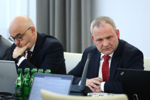Wiceminister Miłkowski: NFZ odstąpił od kar dla lekarzy za przepisywanie nierefundowanego mleka