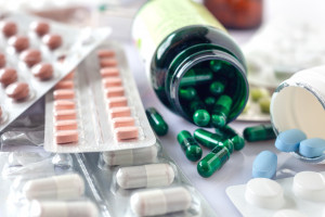 Producenci pięciu leków: zalecenia minimalizacji ryzyka przy leczeniu inhibitorami JAK