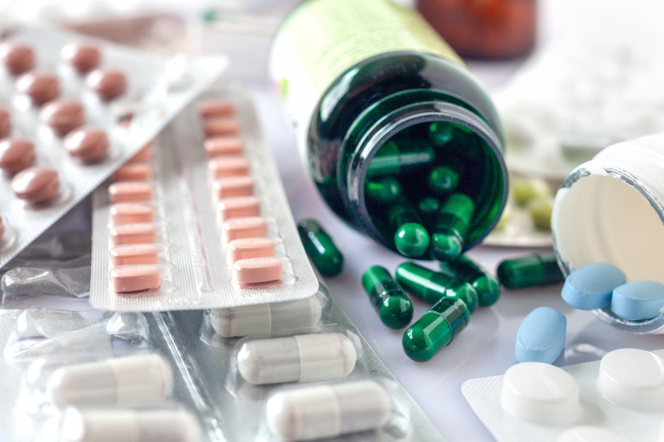 Producenci pięciu leków: zalecenia minimalizacji ryzyka przy leczeniu inhibitorami JAK