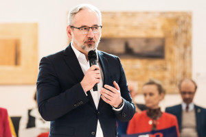 Niedzielski: skala problemów psychologicznych młodzieży jest ogromna, rozbudowujemy centra opieki