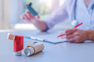 Astma: wytyczne dla diagnostyki i leczenia. Opracowali je wspólnie eksperci kilku organizacji