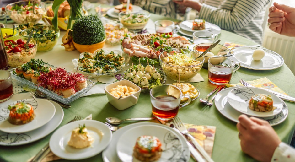 Dietetyczka: w święta nie wyrzekajmy się tradycji, ale nie siedźmy przy stole, ciągle podjadając