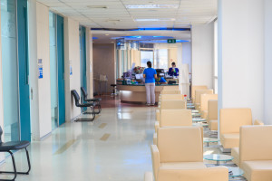 Pacjenci nie przyszli na 300 tys. wizyt w przychodniach i szpitalach w Warszawie. Terminy przepadły