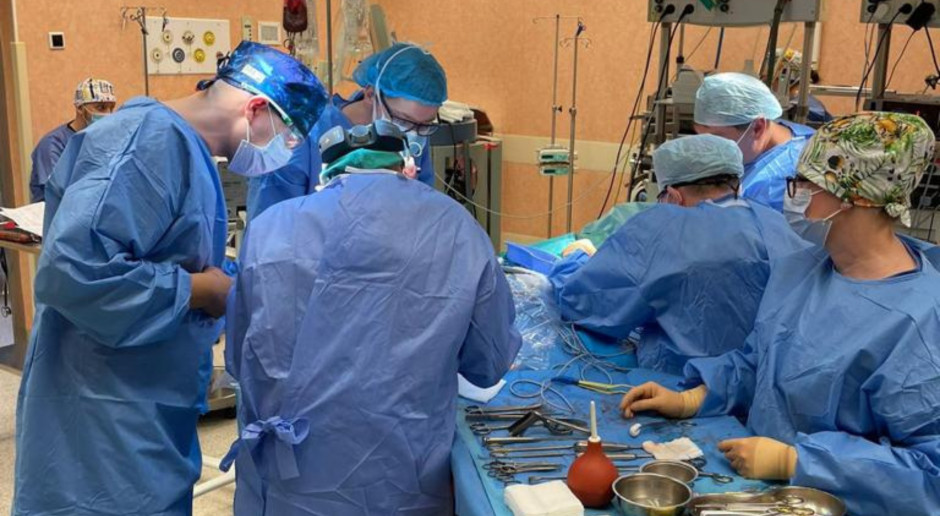 Skomplikowana operacja w szpitalu w Lublinie. Na sali operacyjnej byli specjaliści kilku dziedzin