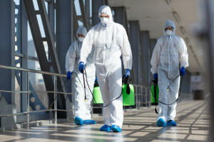 Wirusolog: odwołanie pandemii przez WHO nie oznacza od razu absolutnego bezpieczeństwa