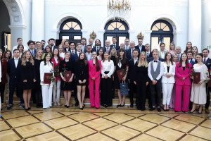 Stypendia za wybitne osiągnięcia studentów kierunków medycznych. Najwięcej laureatów na WUM