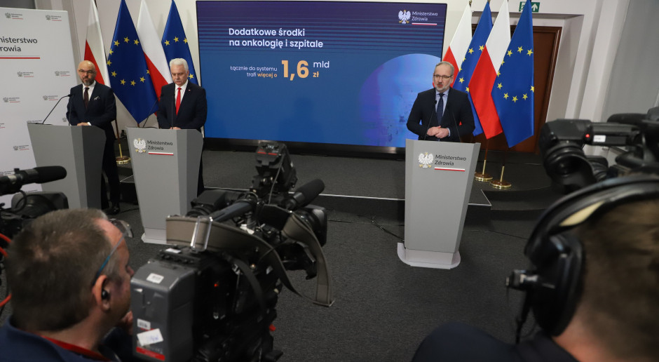 Minister zdrowia zapowiada większe finansowanie dla szpitali. Konferencja prasowa w Ministerstwie Zdrowia Fot. TT/Ministerstwo Zdrowia Minister zdrowia zapowiada więcej pieniędzy dla szpitali powiatowych i na onkologię. Nowe taryfy jeszcze w maju