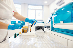 Ministerstwo Zdrowia reguluje specjalizacje diagnostów laboratoryjnych. Opublikowano projekt rozporządzenia
