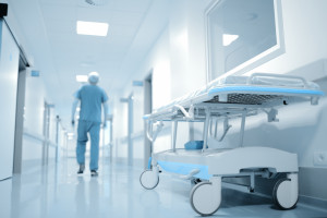 Normy zatrudnienia lekarzy w szpitalach. Czy medyków w systemie wystarczy na ich realizację?