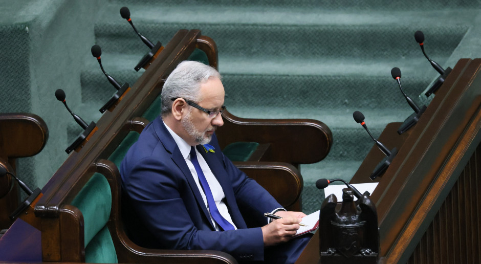 Jedna z dwóch ustaw Niedzielskiego wraca do Sejmu. Ma powstać Fundusz Kompensacyjny za zdarzenia medyczne