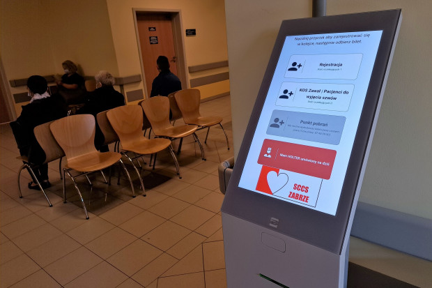 Śląskie Centrum Chorób Serca testuje elektroniczny system kolejkowy. Ma skrócić kolejki w poradniach
