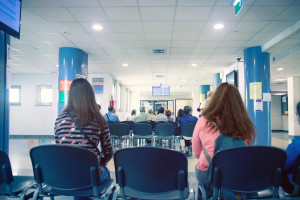 Ministerstwo Zdrowia wprowadza ważne zmiany dotyczące wyrobów medycznych oraz list oczekujących w placówkach medycznych