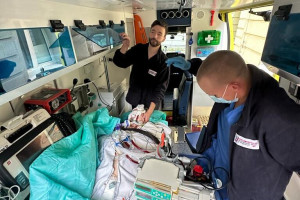 Mobilny zespół ECMO ze szpitala Jurasza na pierwszej misji. Pacjentka otrzymała natychmiastową pomoc
