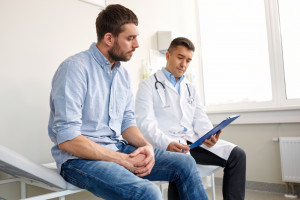 Polscy mężczyźni za rzadko wykonują badania profilaktyczne pomocne przy diagnozowaniu raka prostaty
