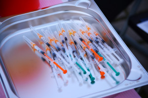RPP wznawia sprawy odszkodowań po szczepieniu Jcovden. Potwierdzono nowe działania niepożądane