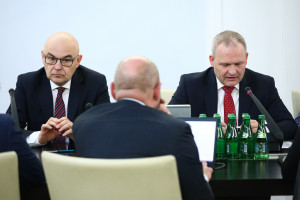 Darmowe leki dla dzieci i seniorów 65+ przyjęte przez Komisję Zdrowia. Wniesiono poprawkę o finansowaniu