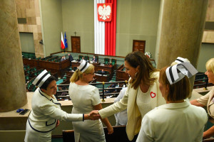 Dziś w Sejmie obywatelski projekt pielęgniarek. 