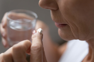 Naukowcy: aspiryny nie należy zalecać seniorom "na wszelki wypadek"