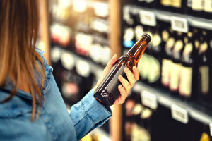 Alkohol a zdrowie: naukowcy odkryli związek z kolejnymi 33 chorobami