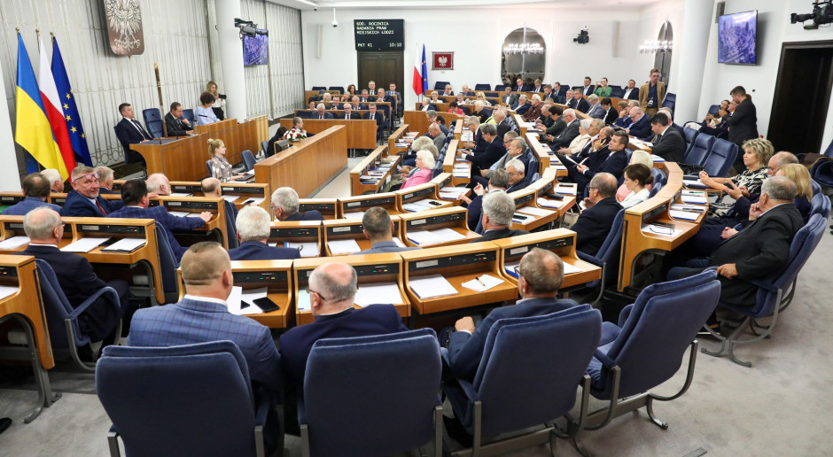 Ustawa Refundacyjna Z Ważnymi Poprawkami Przegłosowana W Senacie. M.in ...