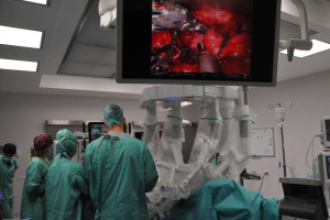 Pierwsza taka operacja robotyczna w Polsce. Duży sukces chirurgów z WIM