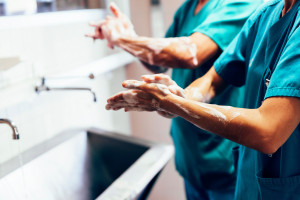 Samorząd lekarzy o minimalnych wynagrodzeniach: dla lekarza specjalisty proponujemy współczynnik 3,0