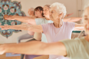 Naukowcy UJ i PUM na tropie długowieczności. Kawa, joga i medytacja