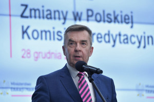 Cambios en la Comisión de Acreditación de Polonia.  El nuevo ministro nombró a los candidatos de Przemysław Czarnik