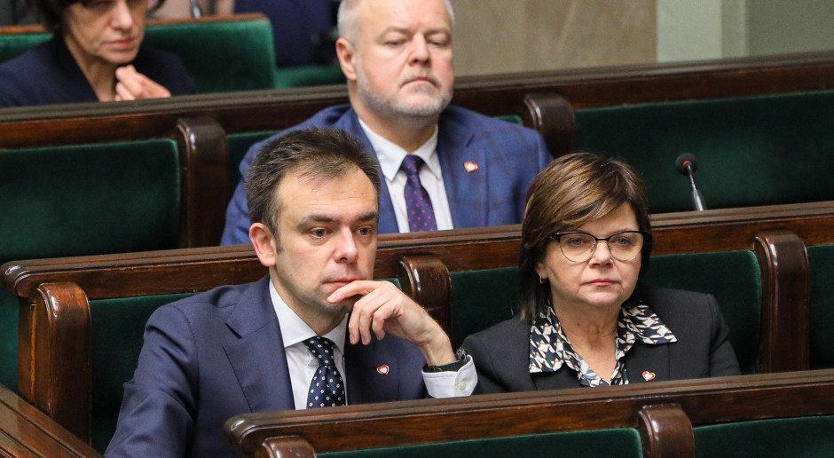 Casi 4.000 millones de zlotys más están en la recaudación del Ministro de Sanidad