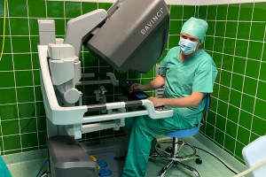 Operacje raka endometrium z użyciem robota. Jedyna lecznica w Małopolskiem z kontraktem NFZ