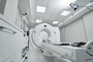 Rezonans magnetyczny: pacjent zmarł po podaniu kontrastu. Sprawę bada prokuratura i RPP