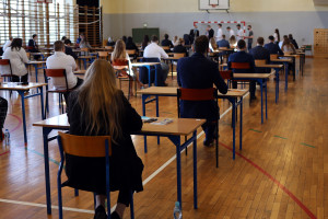 Matura exams with earplugs. The Ministry of National Education has taken a stance.