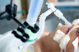 Przewodniczący KEL: zaprzestanie terapii daremnej nie jest inną formą eutanazji