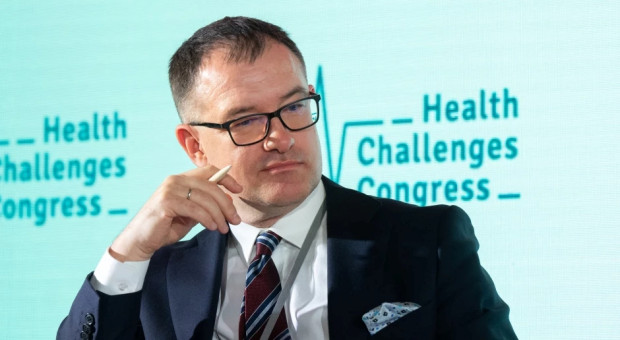 Po miesiącu przerwy wrócił na stanowisko. Konsultant ds. zdrowia publicznego mówi, czym się zajmie