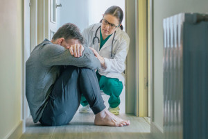 Samobójstwa w szpitalach. Czy można zmniejszyć ryzyko? 
