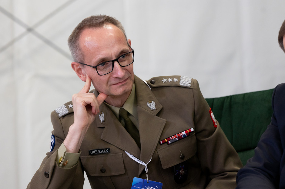 Generał mówi wprost: w razie "W" wojskowa służba zdrowia nie pomoże cywilom. Potrzebne szkolenia lekarzy