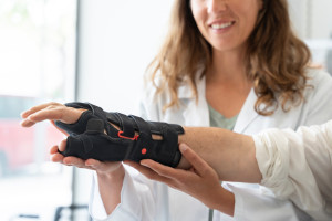 Medical devices on order. Industry calls for regular reviews of the list.