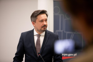 Czekają nawet 1,5 roku na pomoc w poradni. Rzecznik Praw Obywatelskich alarmuje