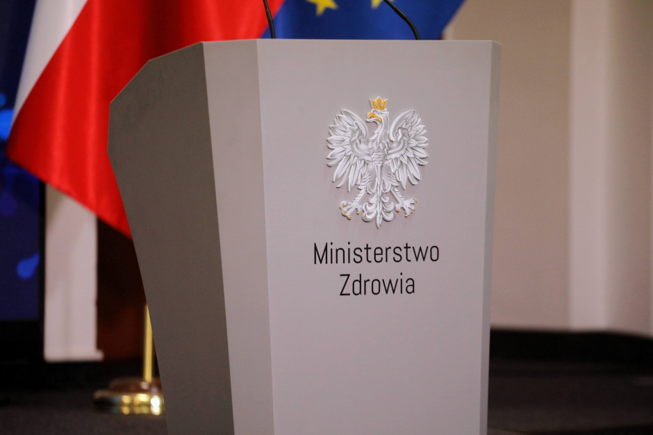 Postawiony rok temu. Nikt nie dążył zasiąść. Teraz fotel znika z Ministerstwa Zdrowia