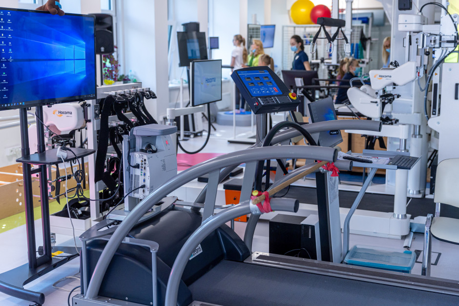 "Zawrotne tempo". Już ponad 1100 pacjentów w programie leczenia SMA. Coraz więcej dorosłych