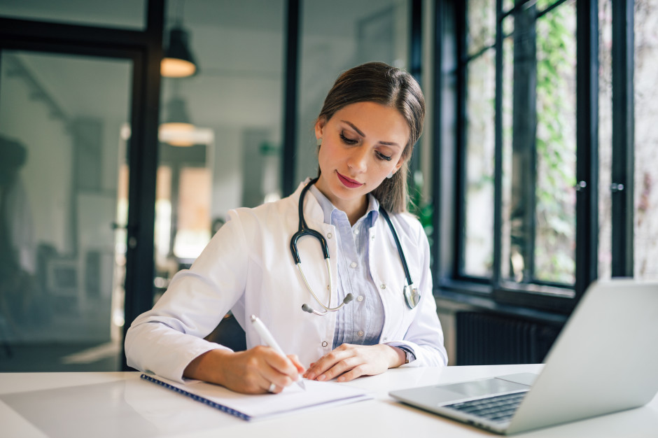 1 października to szczególnie ważne: tak mogą stracić dostęp do lekarza na NFZ