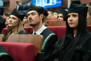 116 mezun. UKSW'de tarihi bir an: İlk kez doktor yetiştirildi.