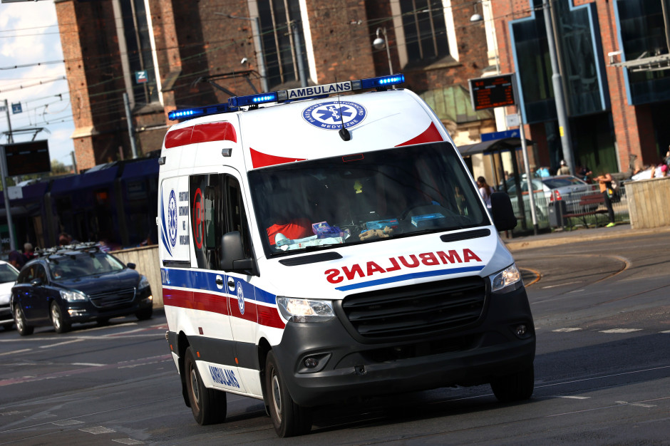 Lawinowy wzrost chorych. "Musimy przygotować się na nadchodzące tsunami"