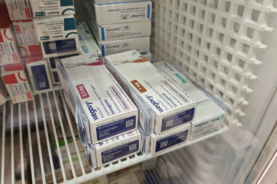 Sprzedaż Ozempicu i Wegovy w sieci sklepów za połowę ceny