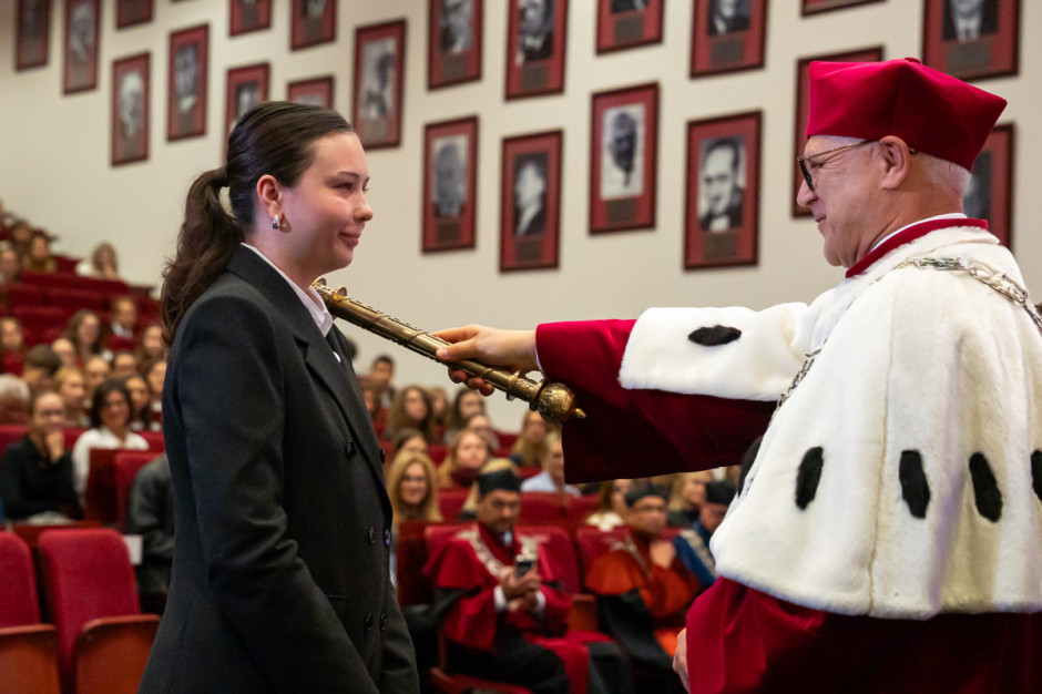 3250 studentów, 66 projektów badawczych. Ministra zdrowia miała specjalne życzenia dla studentów